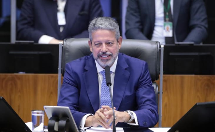 Senado aprova PEC do pacote fiscal em segundo turno por ampla maioria